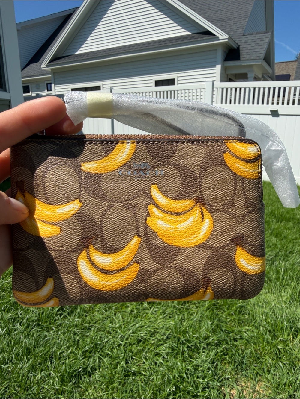 NWT Coach Brown Signature Banana Zip Pouch - Picture 2 of 4